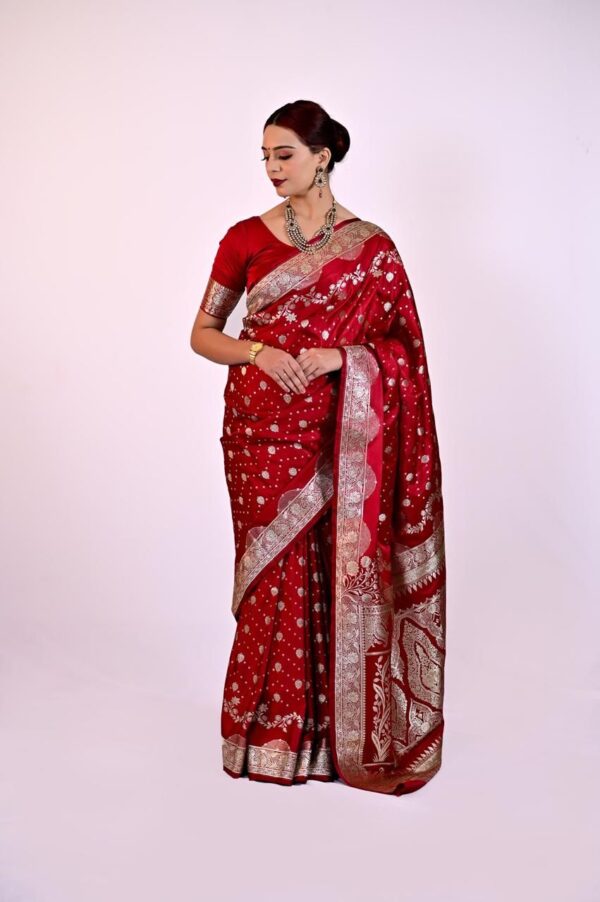 Vibrant Red Pure Katan Silk Buti Design Banarasi Saree